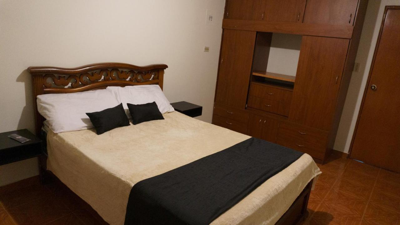 Cerca Al Aeropuerto Domina House Hospedagem domiciliar *